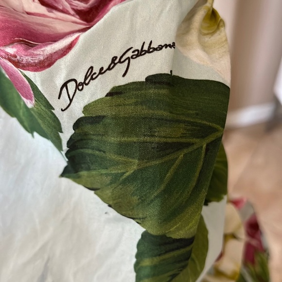 DOLCE & GABBANA Crop Top as Trisha wore in video - Picture 10 of 10